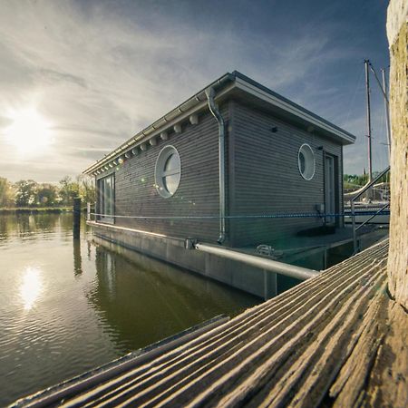 Lieblingsplatz Parey - Schwimmendes Seehotel Esterno foto