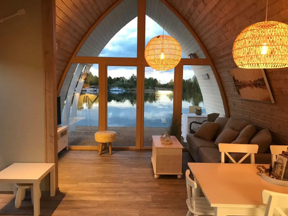 Lieblingsplatz Parey - Schwimmendes Seehotel Esterno foto